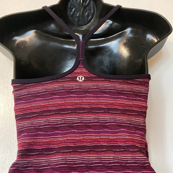 lululemon atheltica gym tank with built in sports bra - Picture 4 of 6